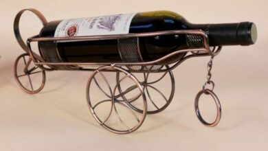 عبر مراهقات.. قتل رجل بسبب سرقة زجاجة خمر