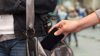 القبض على سارقي هاتف طالبة بالخرطوم