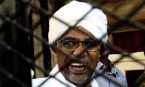 عاجل..حراسة مشددة للبشير .. ماذا يحدث بسجن كوبر ..؟الحوادث