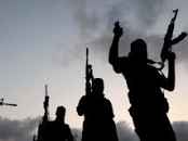 مجموعة مسلحة تقتل مواطن بالشارع العام .. احوادث