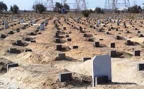 عصابة تسرق الموتى في أكبر مقبرة .. إليك التفاصيل ..الحوادث